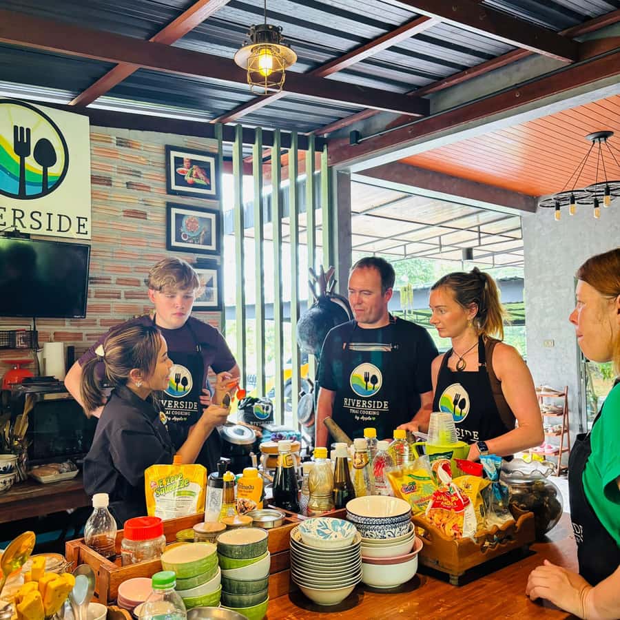 Khao Lak: Half-Day Cooking Class and Ingredient Hunt - Practical advice for a smoother class