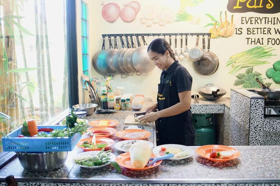 Khao Lak Pui's Authentic Thai Cooking Class - Key points at a glance