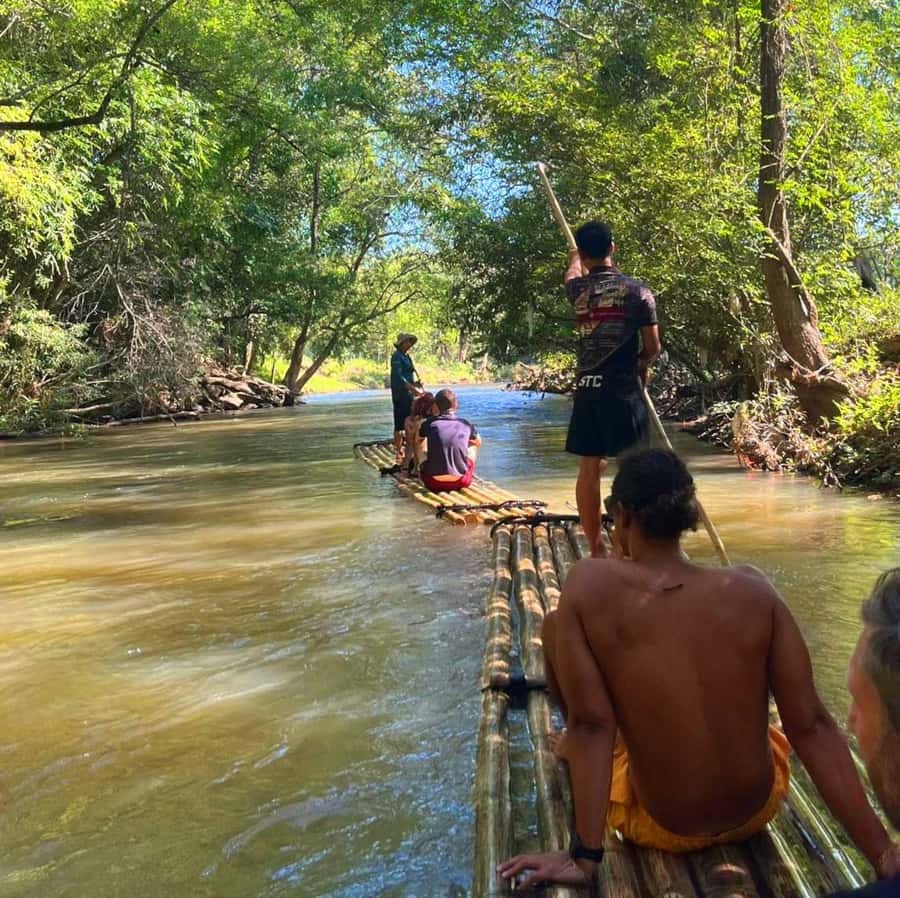Khao Sok: Private Bamboo Rafting & Jungle Cooking Adventure - A quiet start on the Khao Sok river