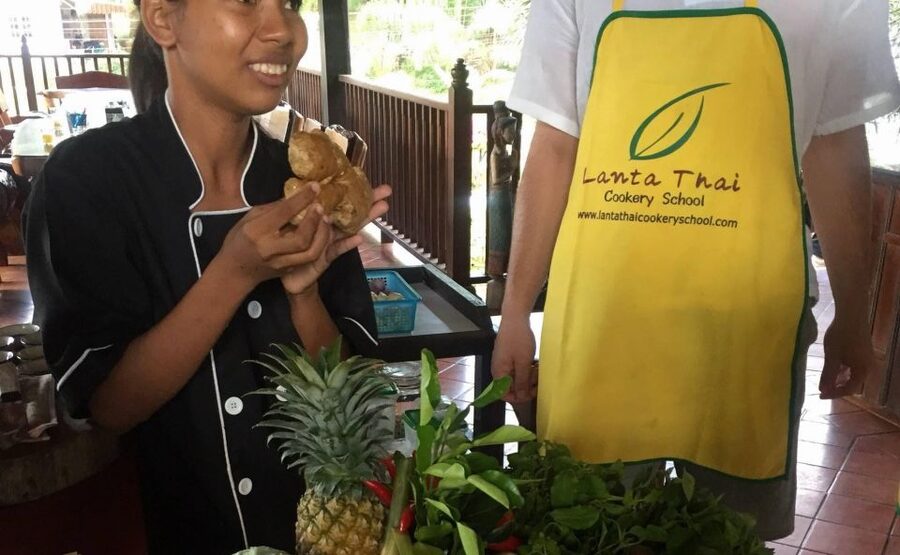 Koh Lanta: Evening Course at Lanta Thai Cookery School - Who will enjoy this Koh Lanta cooking class?