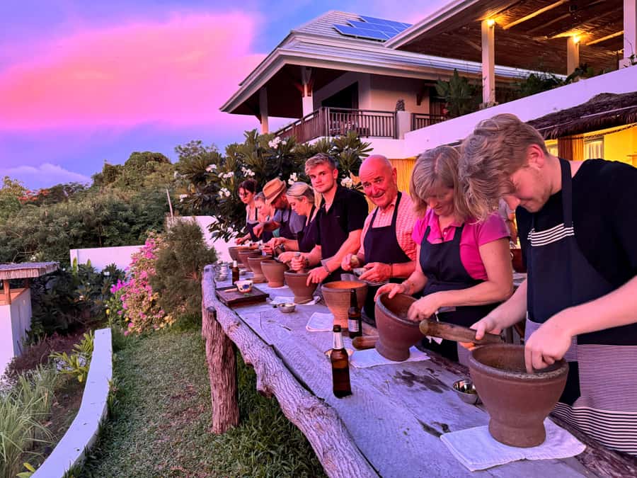 Koh Samui: Evening Thai Cooking Class with Organic Garden - Why the 5 pm start works so well