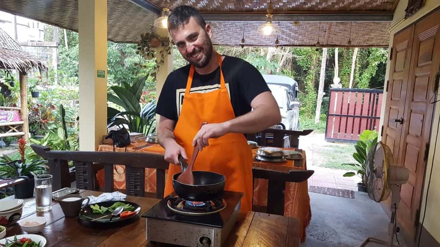 Koh Samui: Thai Cooking Class with Local Market Tour - Key points to know before booking