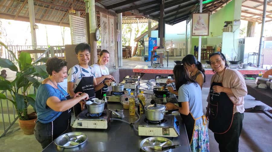 Krabi: Morning/Afternoon Thai Cooking Class at Ya's Cookery - What Ya’s Cookery gives you in four hours