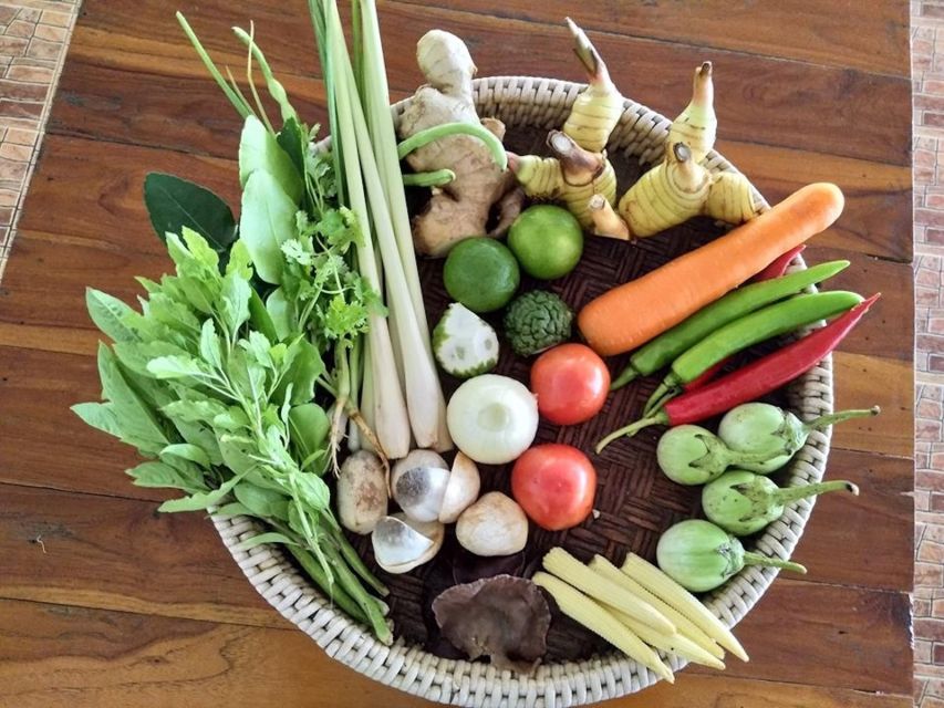 Krabi: Traditional Thai Cooking Class - The small group and individual stations