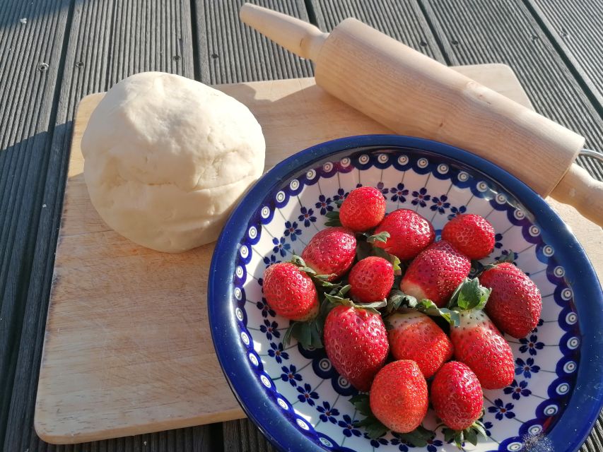 Krakow: Pierogi Home Cooking Class - Learning Polish phrases as you shop