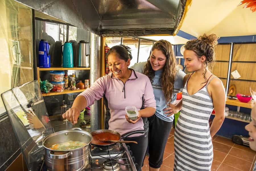 La Paz: Bolivian Cooking Class - What happens during the 90-minute class