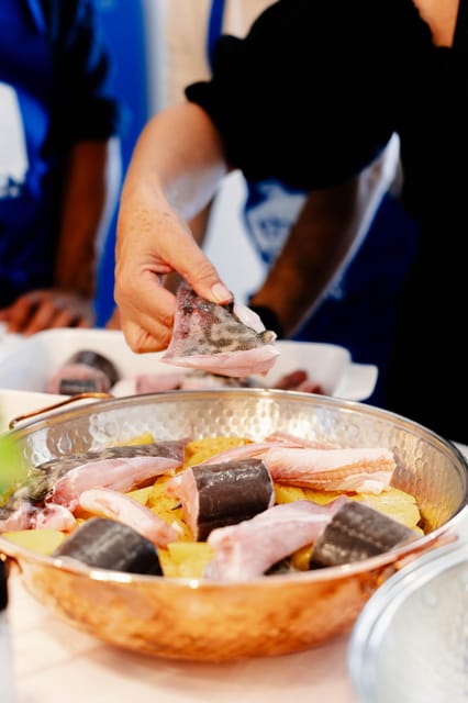 Lagos: Market Tour and Cataplana Cooking Class - The kitchen lesson with Joana and Margarita