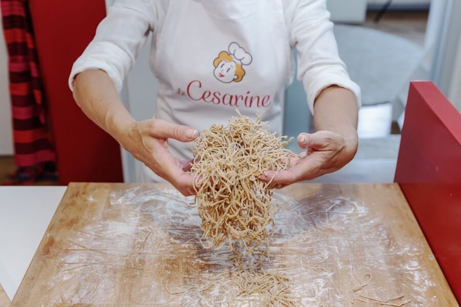 Lake Garda: Cooking Class at a Local's Home - Rolling sfoglia by hand
