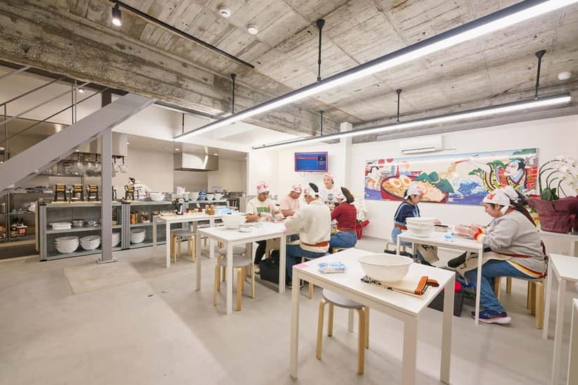 Lake Kawaguchiko: Ramen Cooking Class with Souvenir - Eating Your Own Bowl Brings the Class Together