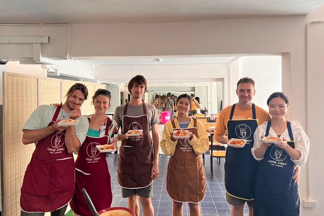 Lanna Smile Thai Cooking Class in Chiang Mai with Market tour - The air-conditioned studio and your own station