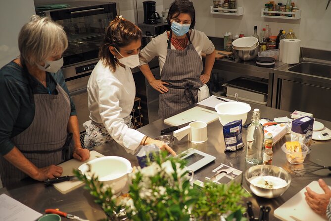 Learn to Cook Italian Recipes with an Italian Chef - Making the starter from scratch