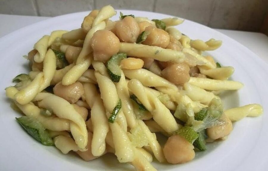 Lecce Home Cooking Class: Craft Orecchiette & Savor Wine - Key points to know before booking