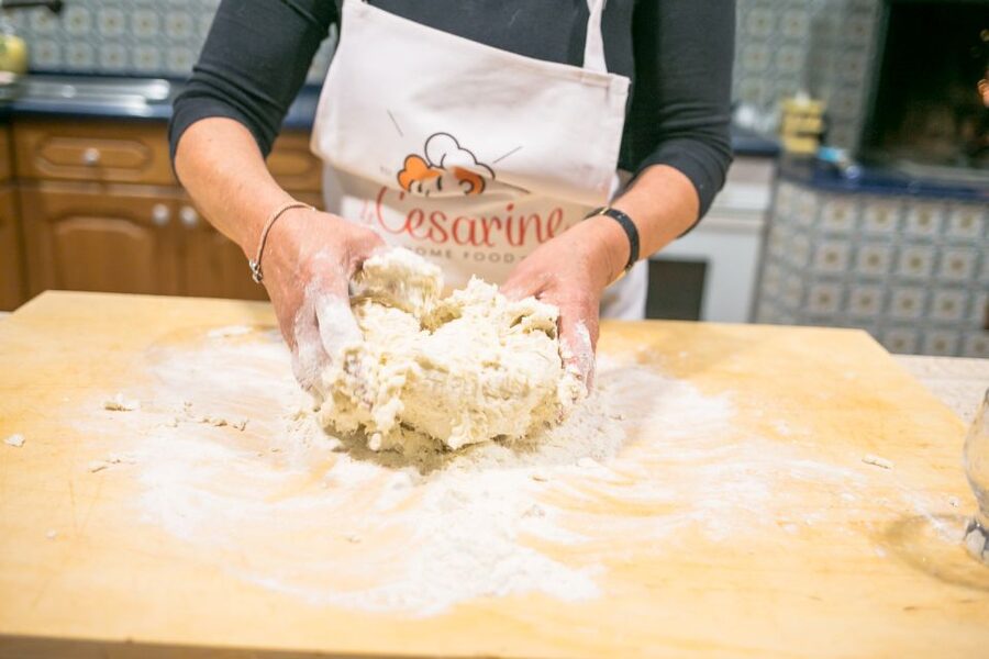 Lecce: Pasta & Tiramisu Cooking Class at a Local's Home - Starting with Prosecco and an Italian aperitivo