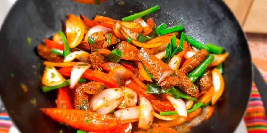 Lima : Cooking Class - A Peruvian Culinary exploration - Lomo saltado brings the heat