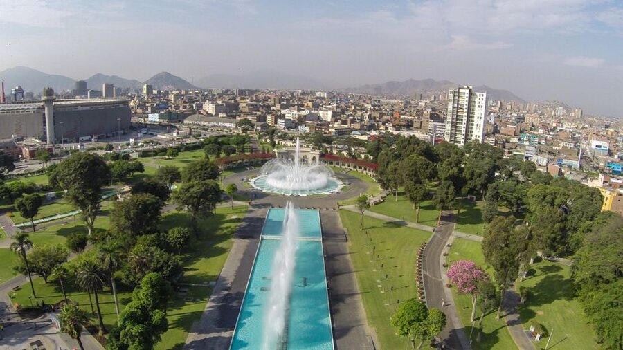 Lima: Cooking Workshop and Water Circuit Tour - Guides, language, and group size