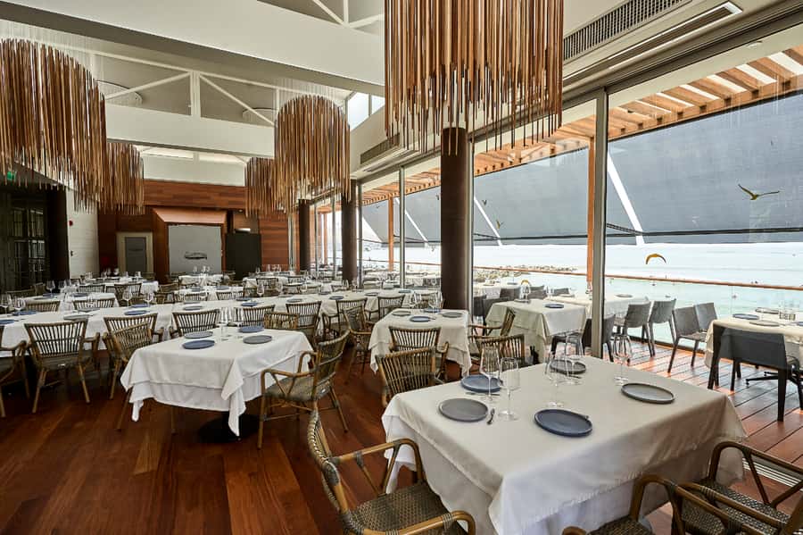 Lima: Demo Cooking Class with Lunch at Cala Restaurant - Watching tiradito take shape