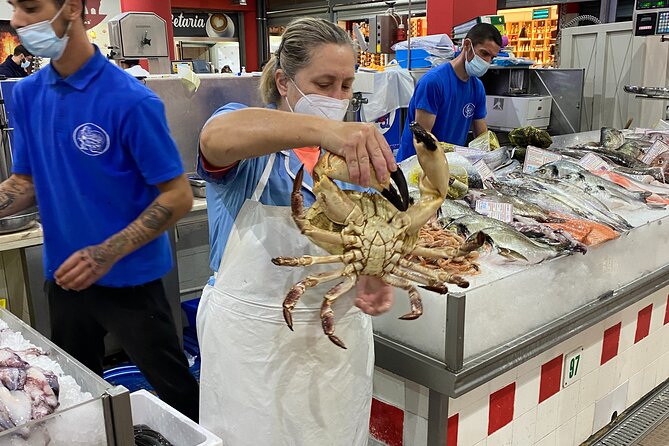 Lisbon Market and Food Tour with Cooking Class and Lunch - Timing, transport, and small practical points