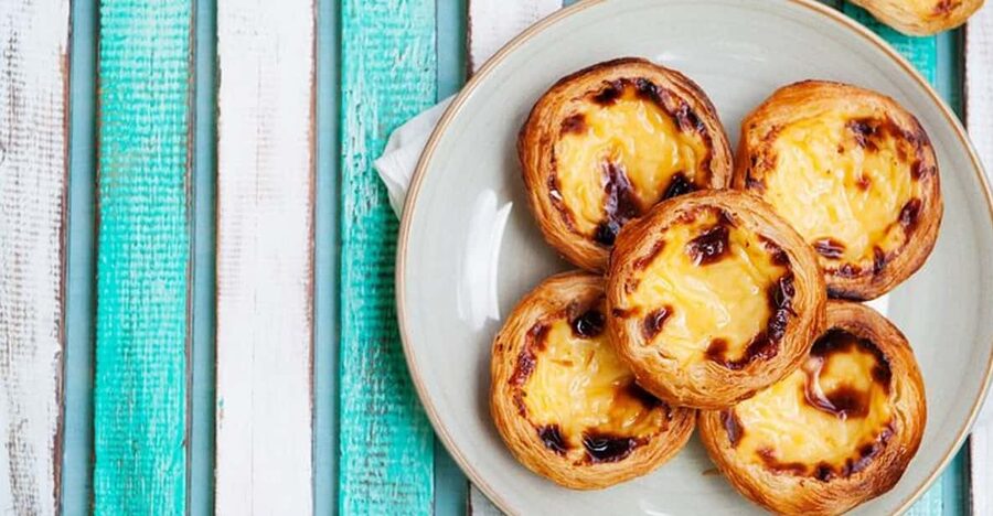 Lisbon: Pasteis de Nata Baking Class - Tasting fresh pastéis de nata