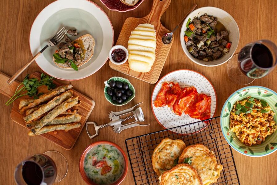 Lisbon: Portuguese Petiscos Cooking Class - Learning the story behind up to five petiscos