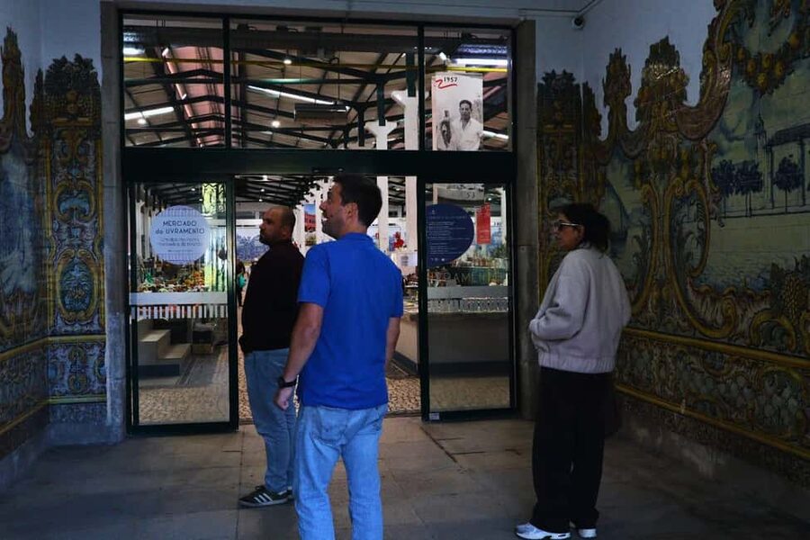 Lisbon: Setúbal Market and Wine tour with Cooking class - A quick look at Fortress São Filipe