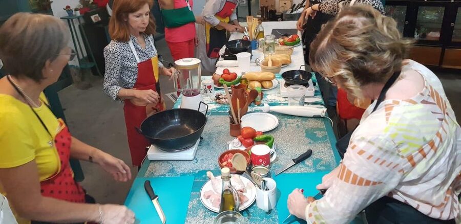 Local cooking class in Cordoba. Hands on: Salmorejo - Finding the Black Door on the Yellow Background