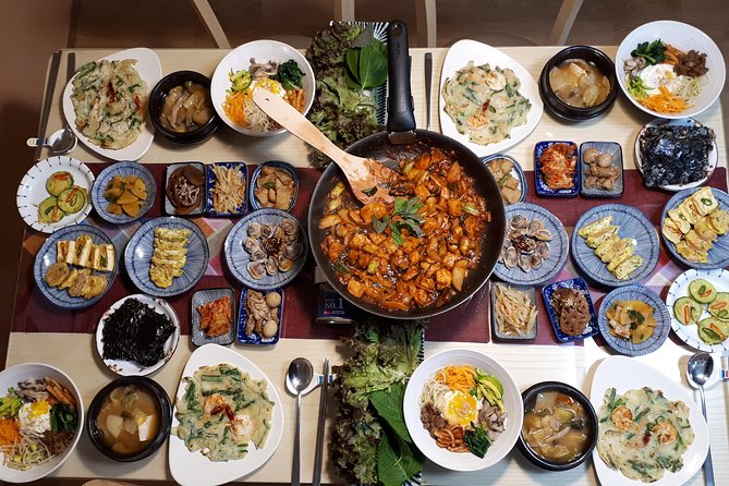 Local Home Korean Cooking Class & Market Adventure in Seoul - Starting at Mangwon Station and entering the market
