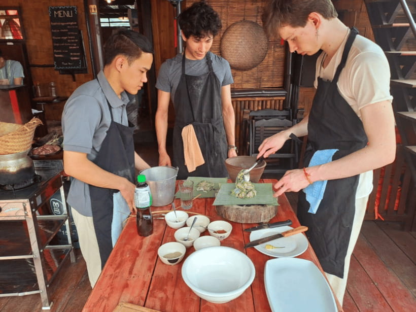 Luang Prabang: Mekong River Cooking Class with Hotel Pickup - The 15-minute tuk tuk ride into the morning