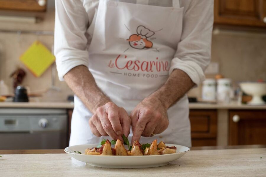 Lucca: Market and Cooking Class at a Local's Home - Starting with the Lucca market