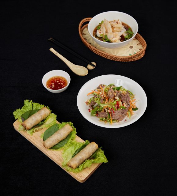 M.O.M COOKING CLASS - Cooking five Vietnamese dishes from scratch
