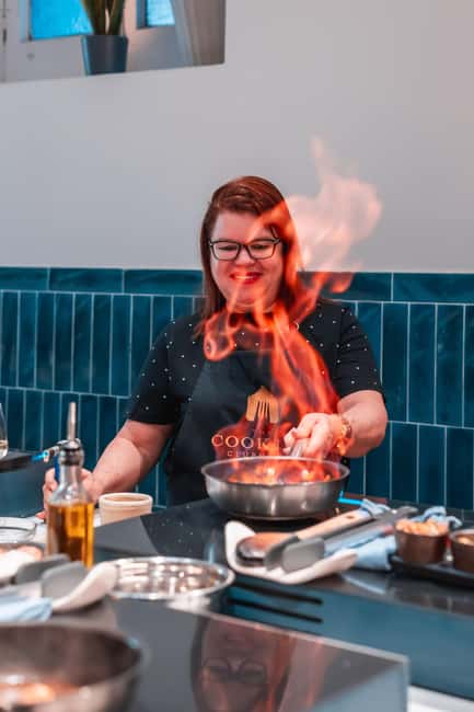 Madrid: Tapas Cooking Class with bottomless Wine Pairing - What the Madrid cooking class includes