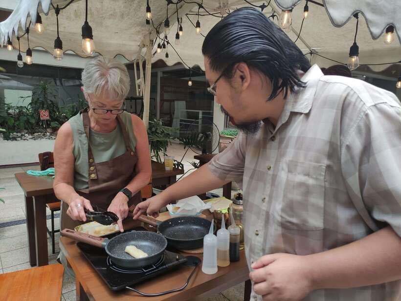 Makati: Hands on Manila Cooking Class - Lumpia: rolling, frying, and getting involved