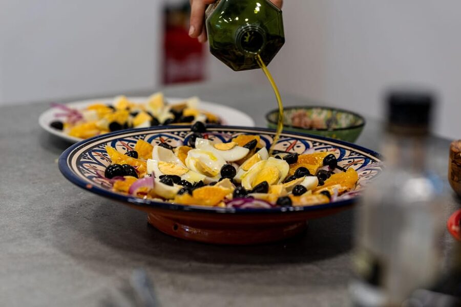 Málaga: Spanish Cooking Workshop with Paella and Sangria - What happens during the three-hour class