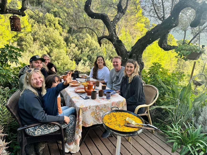 Mallorca: Paella Cooking Class in the Tramuntana Mountains - Cooking paella step by step with Jessica