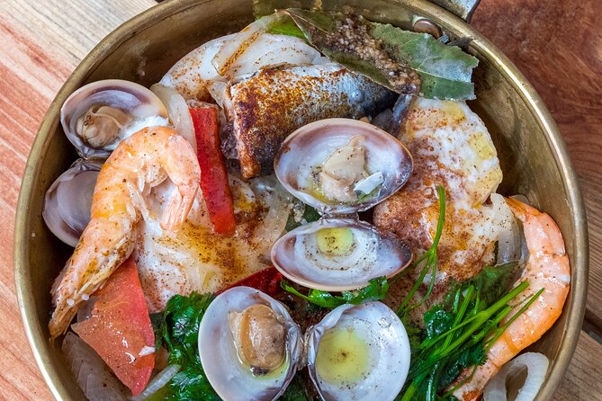 Market Tour, Cooking Class And Lunch At Mercado de Arroios - Cooking in Antónia’s home