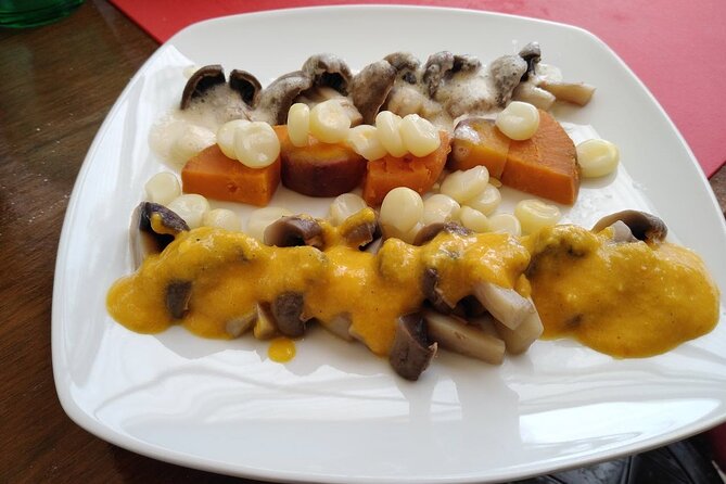 Market Tour, Tasting of 35 Fruits, and 4-Course Peruvian Cooking Class in Lima - From Surquillo to Miraflores and SkyKitchen