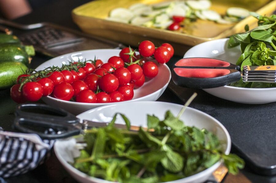 Market Visit and Cooking Class with a Parisian Chef - Practical details that affect your decision