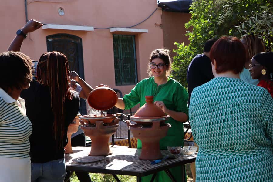 Marrakech: Authentic Moroccan Cooking Class in a Farm - Preparing the tajine from the cutting board onward