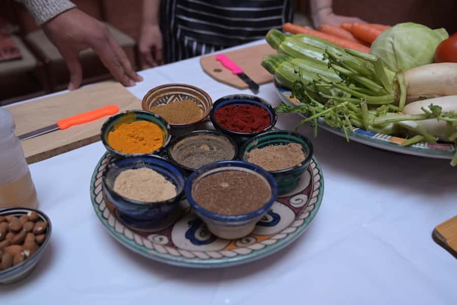 Marrakech: Moroccan Cooking Class for vegetarians and vegan - Meeting the chef near Andalusia restaurant