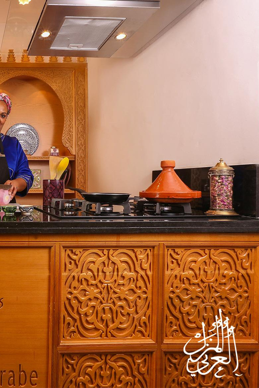 Marrakech: Moroccan Cooking Workshop at La Maison Arabe - The Moroccan tea ceremony