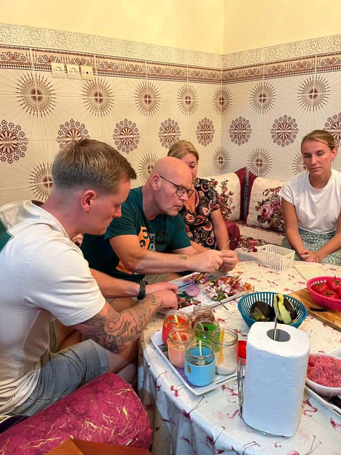 Marrakech: Moroccan Cuisine Cooking Class in Local Home - Moroccan tea and the stories around the table
