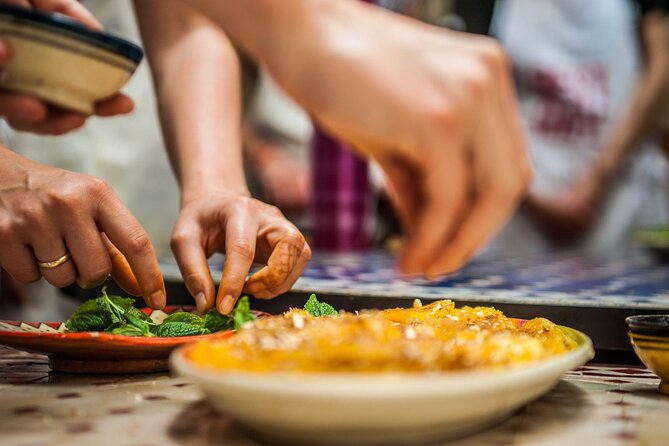 Marrakech Tour: Tajine Cookery Class Experience - What the small group size means