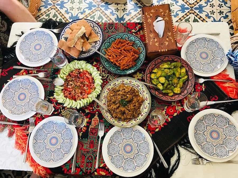 Marrakech: Traditional Moroccan Cooking Class & Market Visit - Who should book this class