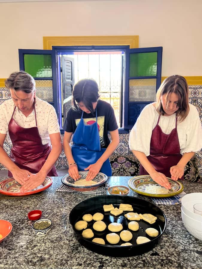 Marrakech: Traditional Moroccan Crepes & Bread Cooking Class - Three Moroccan breads, three different lessons