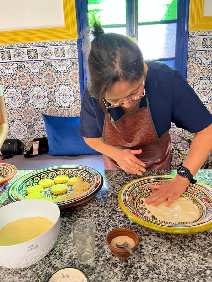 Marrakech: Traditional Moroccan Crepes & Bread Cooking Class - Mint tea completes the lesson