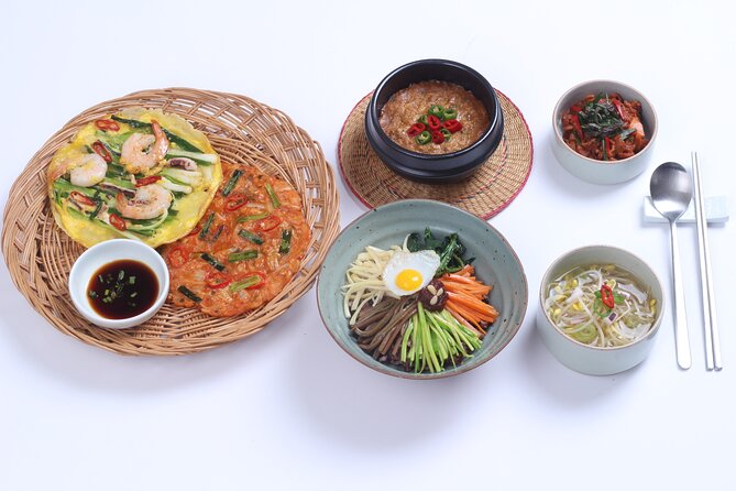 Master Korean traditional cooking with a Kimchi chef - What makes the chef’s instruction valuable