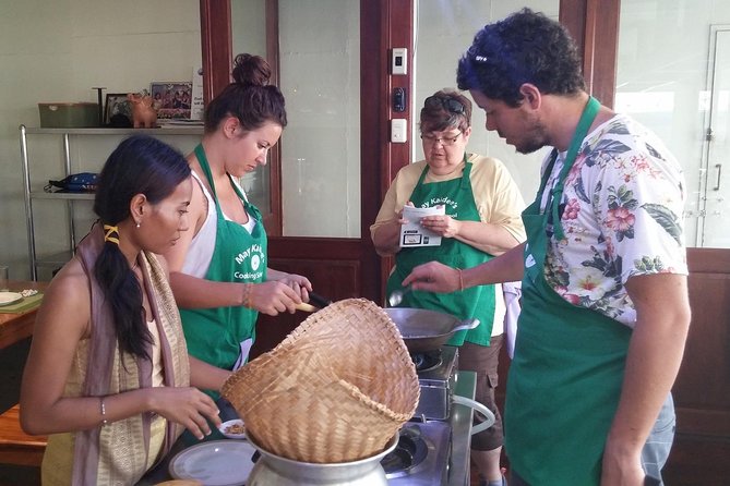 May Kaidee Thai Cooking Class at Bangkok with Pickup - What makes the teaching useful
