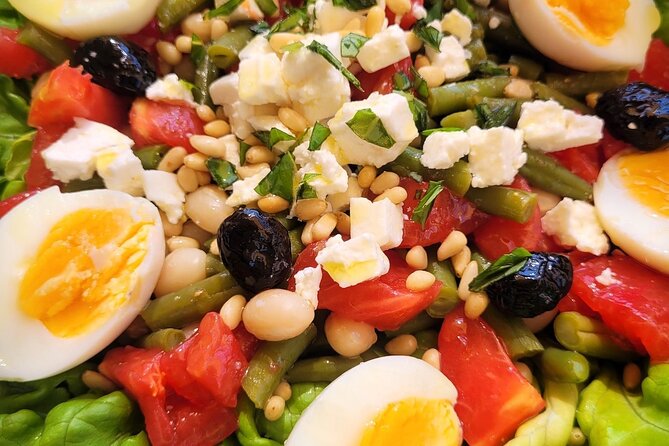 Mediterranean Cooking Class in the heart of Aix-en-Provence - A home kitchen in the heart of Aix