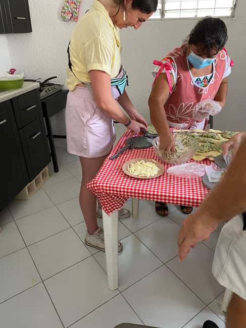 Mérida: Flavors of Yucatan Cooking Class & Market Tour - The meal is part of the lesson