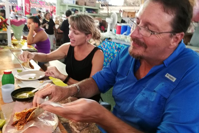 Mexican Cooking Class & Market Tour with a Professional Chef - The guides and the human side of the tour
