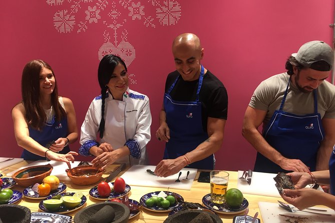 Mexican Street Tacos Hands-on Cooking Class and Market Tour - Mercado de Medellín: the practical food lesson